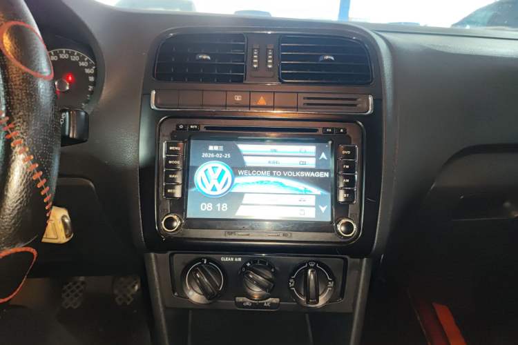 Used Volkswagen Polo 2016 1.4L Manual Fashion Model