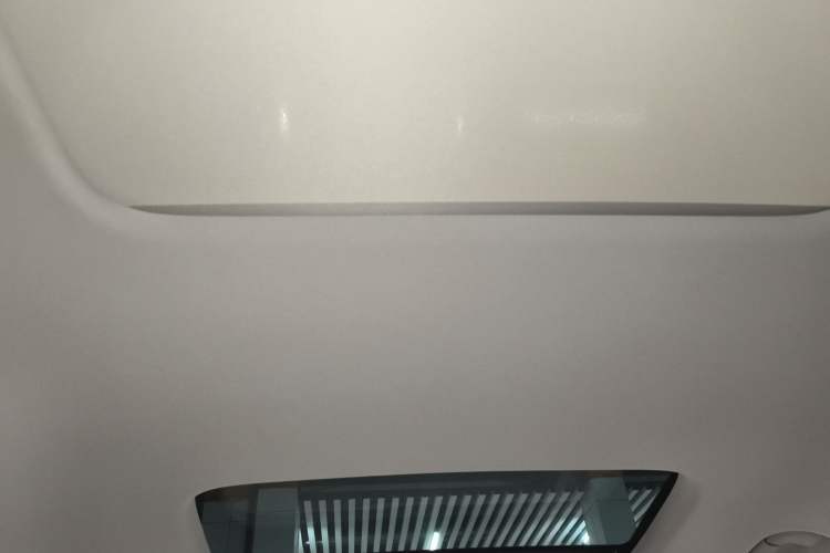 Used Denza D9 2022 DM-i 1040 Prestige Model