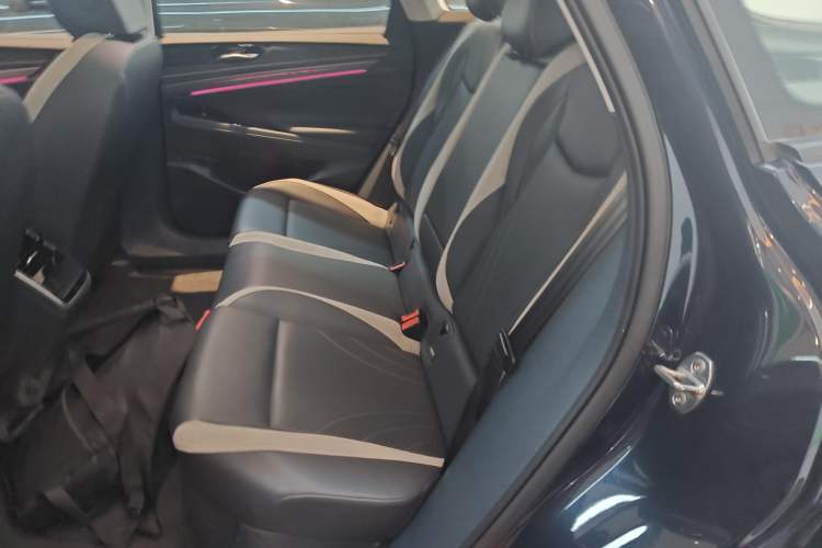Used Volkswagen ID.7 VIZZION 2024 First Edition Left Rear Seat