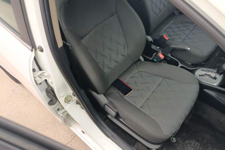 Used Kia K2 2015 Sedan 1.4L Automatic GLS