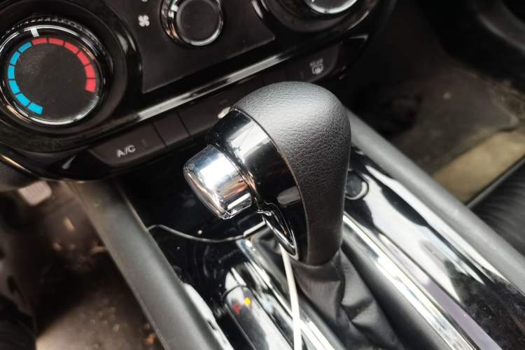 Used Honda Vezel 2020 1.5L CVT Pioneer Edition Gear Lever