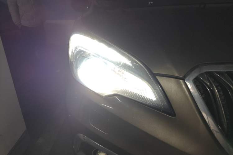 Used Buick Envision 2014 28T Four-Wheel Drive Elite Model
