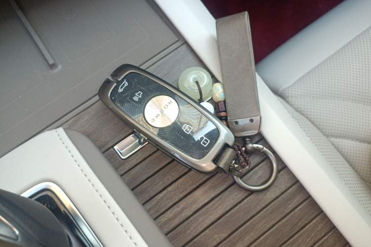 Used Roewe RX9 2023 2.0T Four-Wheel Drive Luxury Edition
