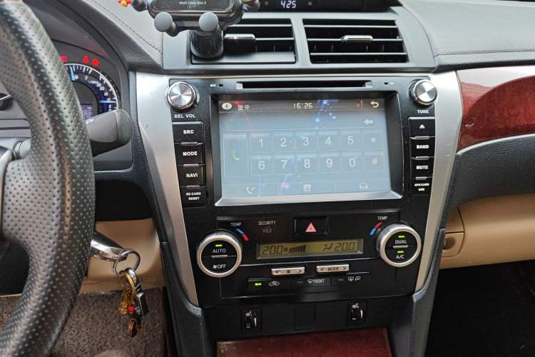 Used Toyota Camry 2013 2.0G Comfort Edition Audio And AC Panel