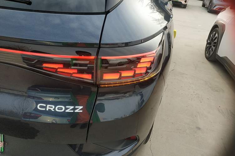 Used Volkswagen ID.4 CROZZ 2022 Long-Range Lite PRO Edition Right Rear Taillight