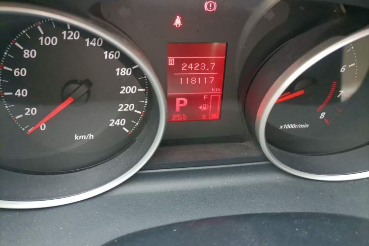 Used Mitsubishi Outlander 2010 Kinhui 2.4 Fashion Edition Odometer Close Up