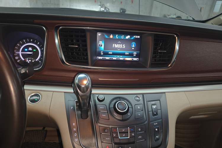 Used Buick GL8 2017 25S Luxury Version China V Standard
