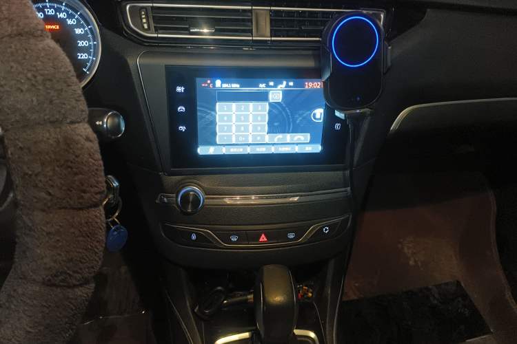 Used Peugeot 408 2015 1.2T Automatic Luxury Edition Audio And AC Panel