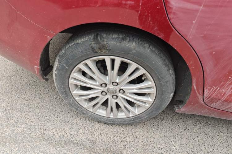 Used Buick GT 2016 15N Automatic Elite Edition Right Rear Wheel Hub