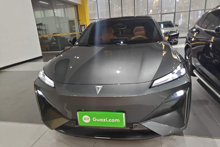 Used Deepal S07 2025 215Max Huawei Qiankun Intelligent Driving ADS SE Range-Extended Version Front