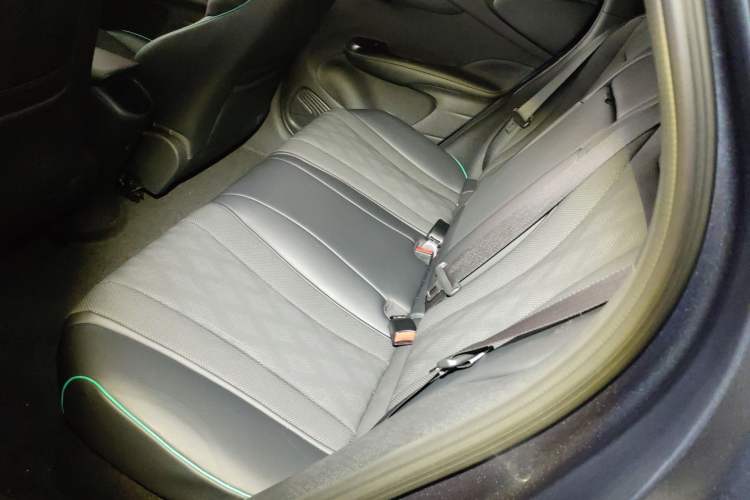 Used BYD Dolphin 2024 Honor Edition 420km Fashion Version
