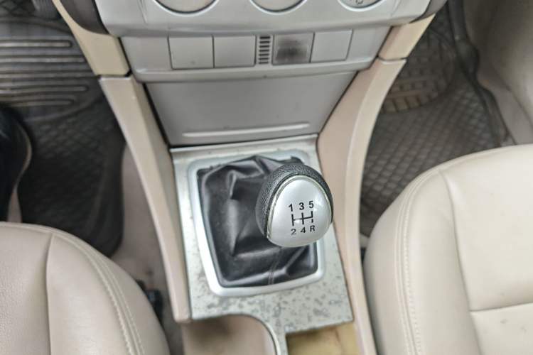 Used Ford Focus 2013 Sedan Classic 1.8L Manual Base Model