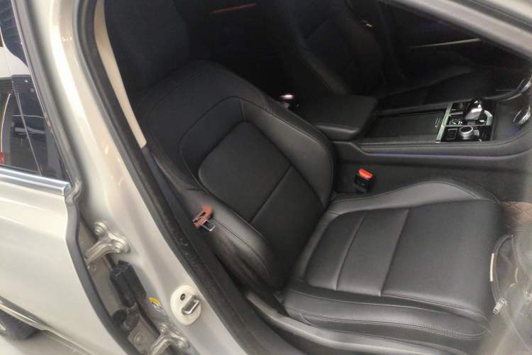 Used Jaguar XFL 2021 XFL 2.0T P200 Two-Wheel-Drive Elite Luxury Edition