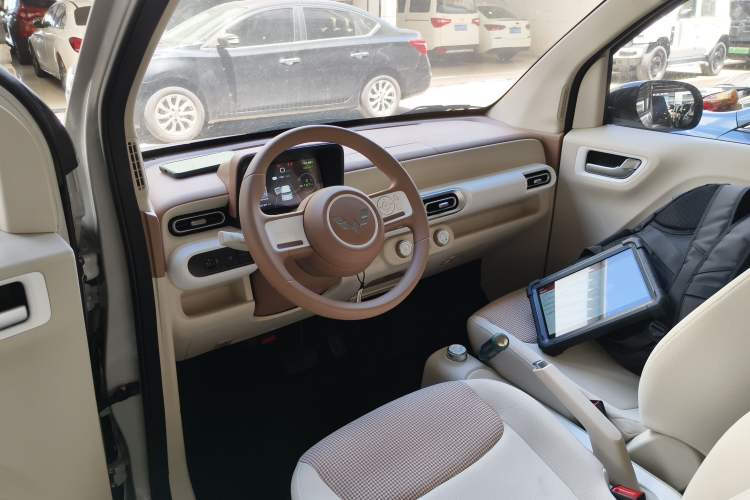 Used Wuling Hongguang MINIEV 2024 3rd Generation 215km Youth Edition