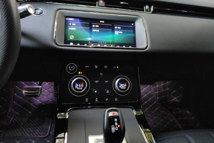 Used Land Rover Range Rover Evoque 2021 Range Rover Velar 249 PS R-Dynamic S Performance Edition