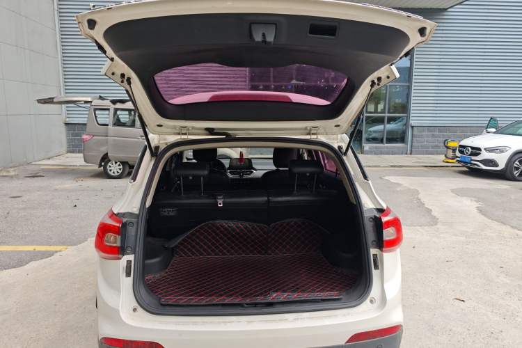 Used Baojun 510 2017 1.5L Manual Fashion Model