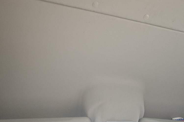 Used SAIC MAXUS Xintu V80 2018 2.5T 6-Speed Manual Commercial Long Wheelbase Mid-Height 9-Seater Headliner