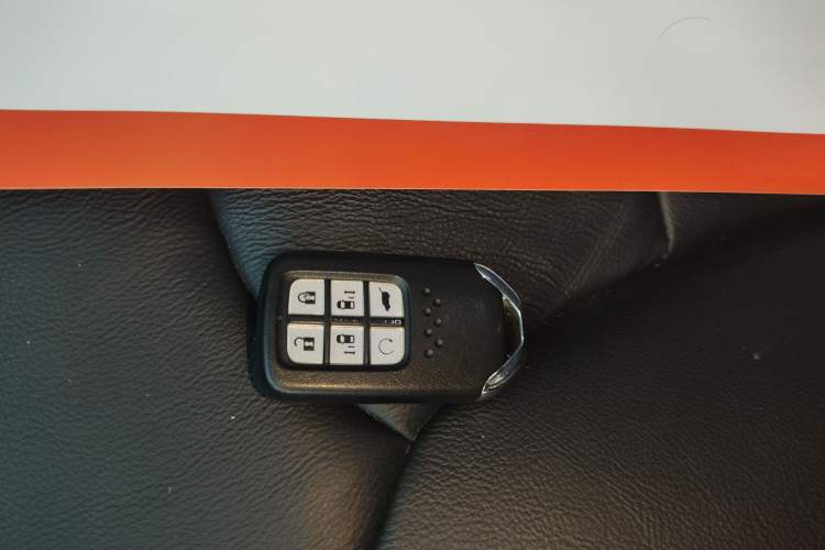 Used Honda Elysion 2022 2.0L eHEV Luxury First Edition
