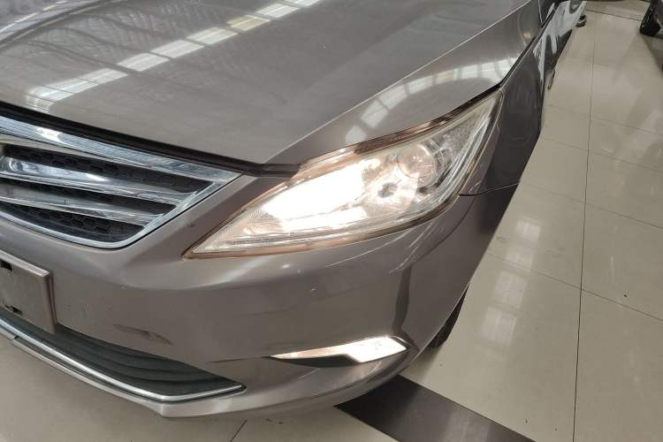 Used Changan Eado 2015 1.6L Manual Luxury Model China V Standard
