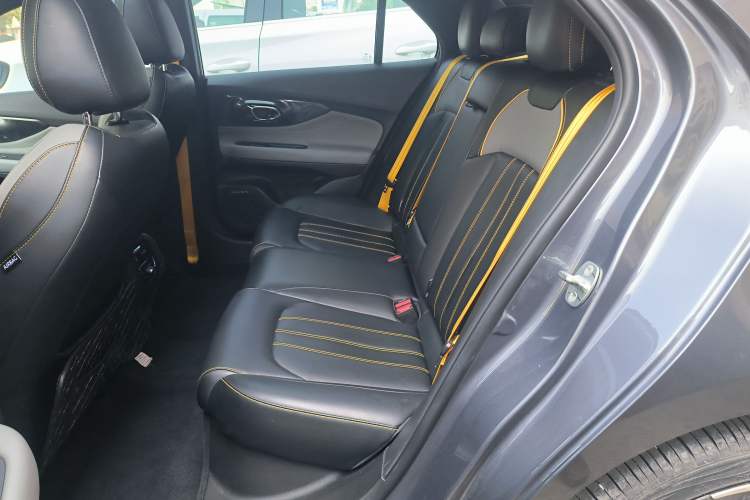 Used GAC Trumpchi EMPOW 2021 270T DCT J15 Version Left Rear Seat