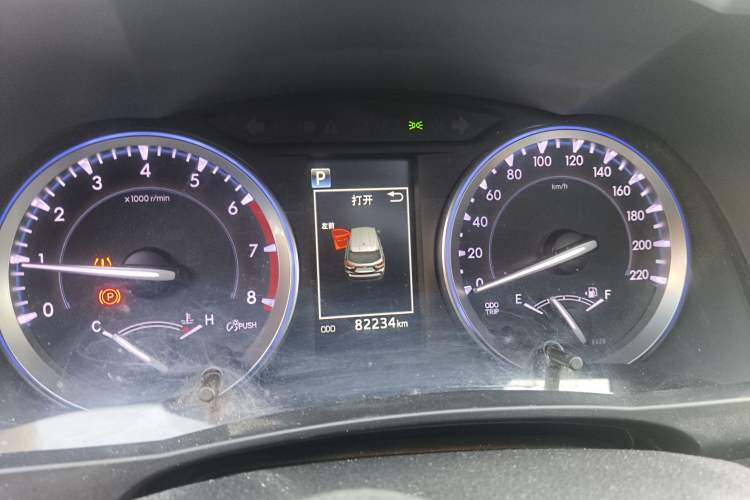 Used Toyota Highlander 2018 2.0T Four-Wheel Drive Luxury Edition 7 Seats China V Emission Standard
