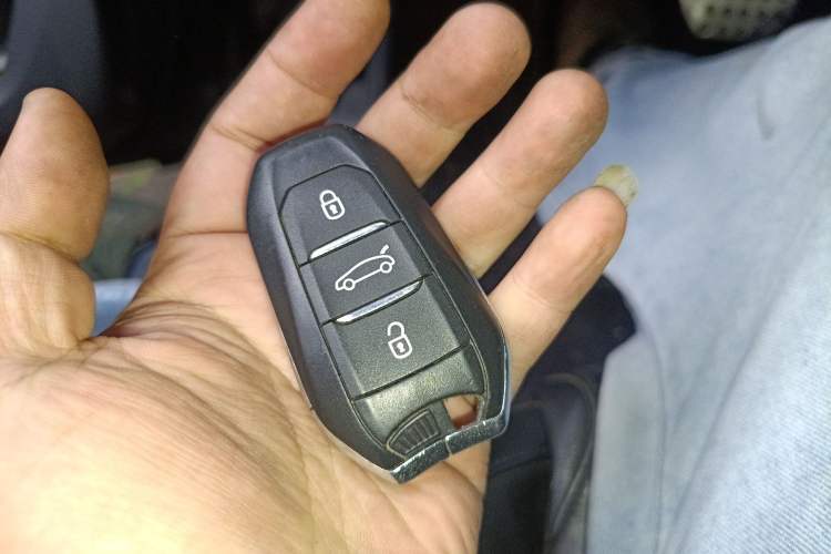 Used DS 5 2013 1.6T Luxury Edition THP200