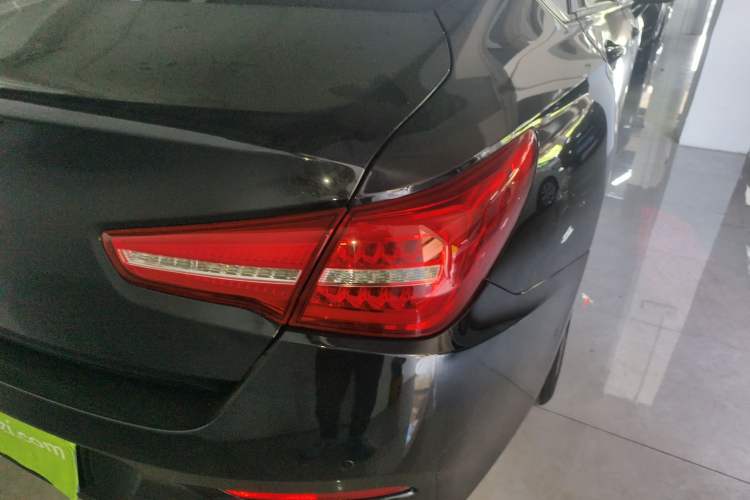 Used Hongqi H5 2020 1.8T Automatic Smart Connect Flagship Edition
