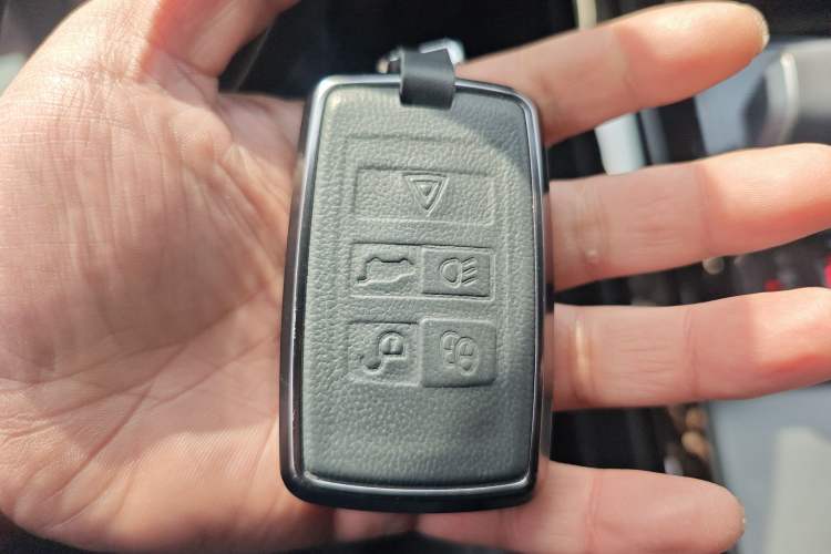 Used Land Rover Range Sport 2024 360 PS S Vehicle Key