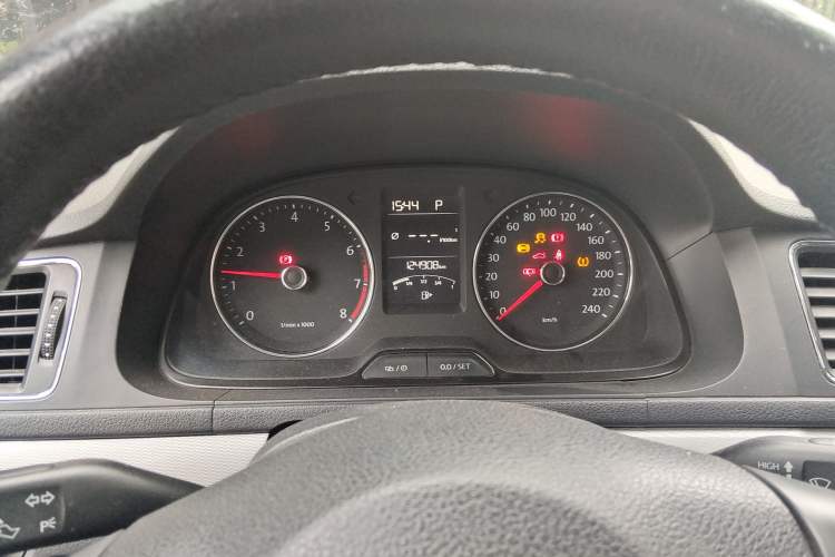 Used Volkswagen Gran Lavida 2013 1.6L Automatic Comfort Model Instrument Cluster