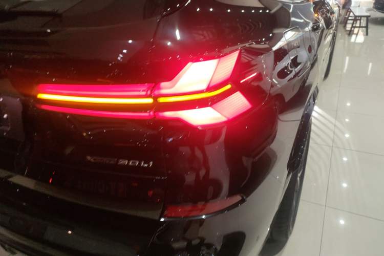 Used BMW X5 2025 Model, xDrive 30Li Prestige M Sport Night Package
