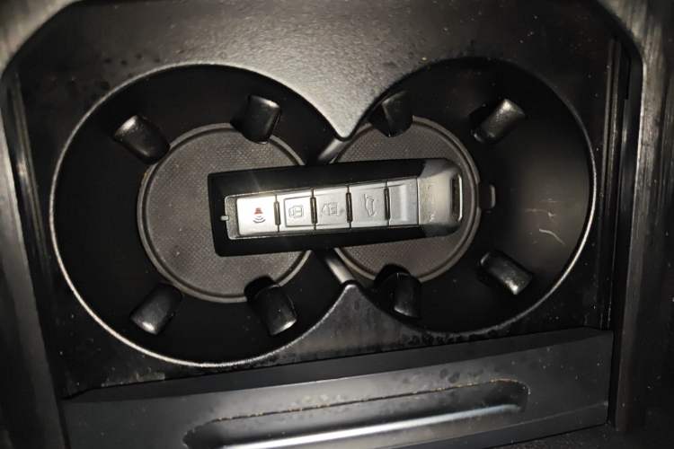 Used Wey VV7 2017 2.0T Ultra-Luxury Version Vehicle Key