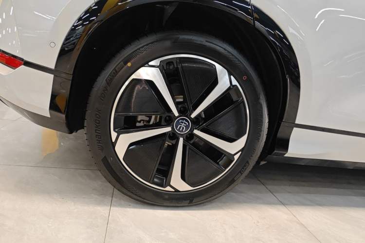 Used BYD Song L EV 2025 662 km Advanced Intelligent Driving Version
