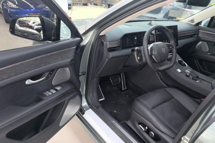 Used Hima AITO M5 2022 Extended-Range Four-Wheel Drive Ultimate Edition Driver Seat