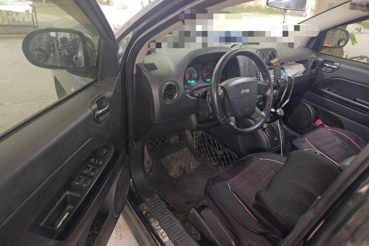 Used Jeep Compass 2010 2.4L four-wheel drive sport version
