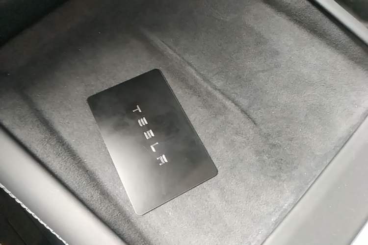 Used Tesla Model 3 2025 Rear-Wheel-Drive Version
