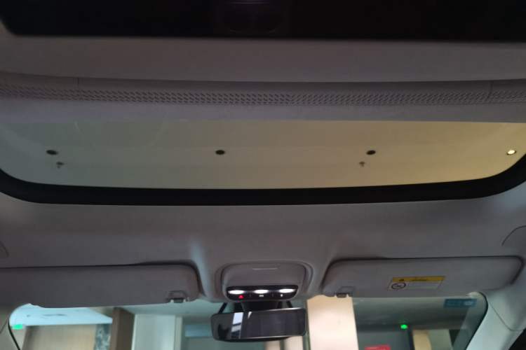 Used XPeng X9 2024 640 All-Wheel Drive High-Performance Max
