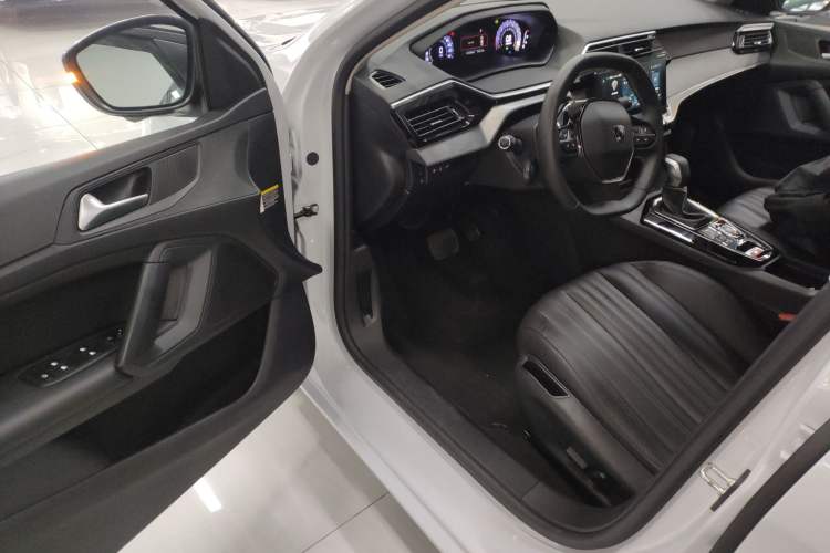 Used Peugeot 408 2024 360THP "Da Da" Model – Latou Edition
