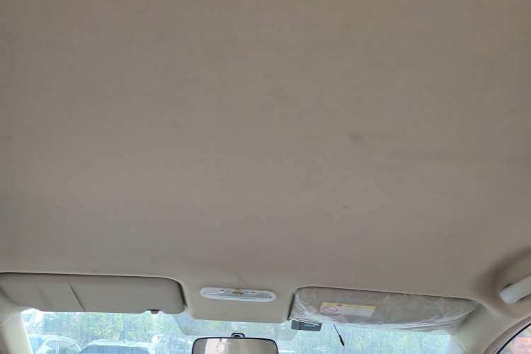 Used Venucia D50 2014 1.6L Automatic Splendid Edition
