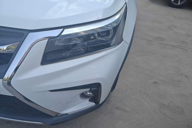 Used HYOSOW S5 2017 1.3T Manual Prestige Edition Left Front Headlight