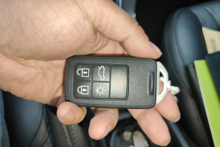 Used Volvo V40 2018 T3 Zhiya Edition