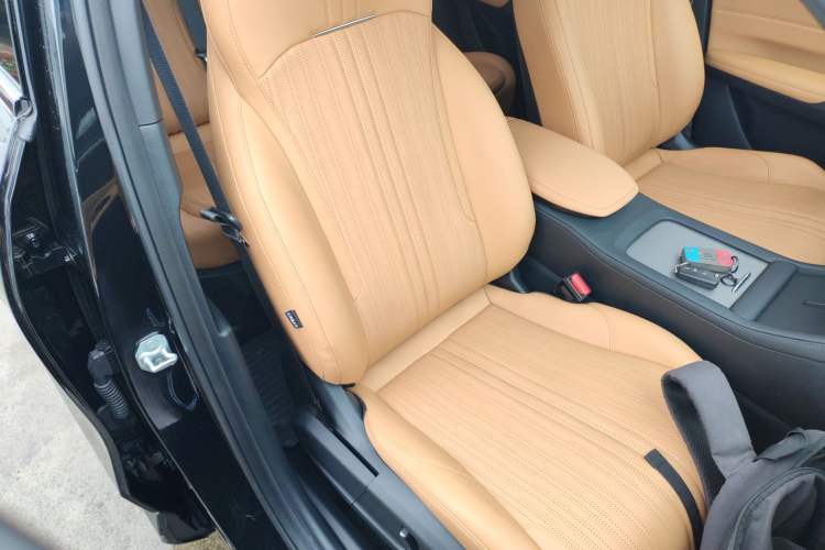 Used Geely Galaxy L7 2024 1.5T 115 km PLUS Dragon Edition Right Front Seat