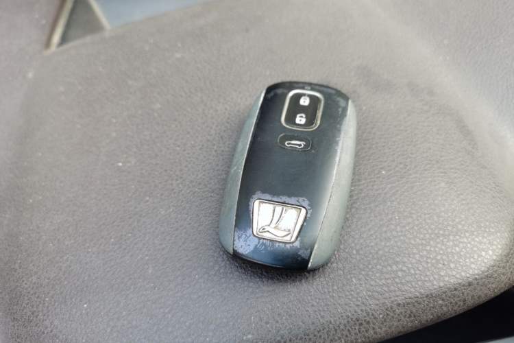 Used Luxgen 5 2014 Honor Navigation Edition 1.8T Automatic Luxury Model