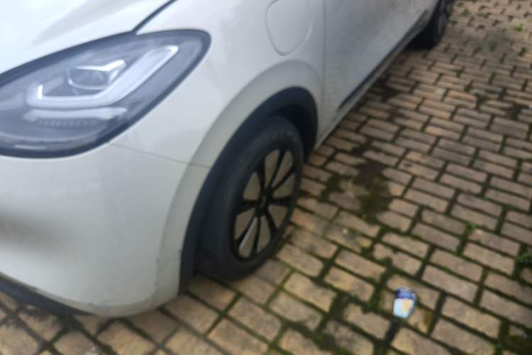 Used Wuling Bingo 2023 410 km Lingxi Deluxe Edition Exterior 4