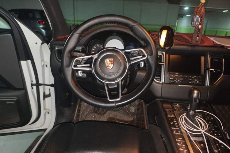 Used Porsche Macan 2014 Macan S 3.0T Steering Wheel