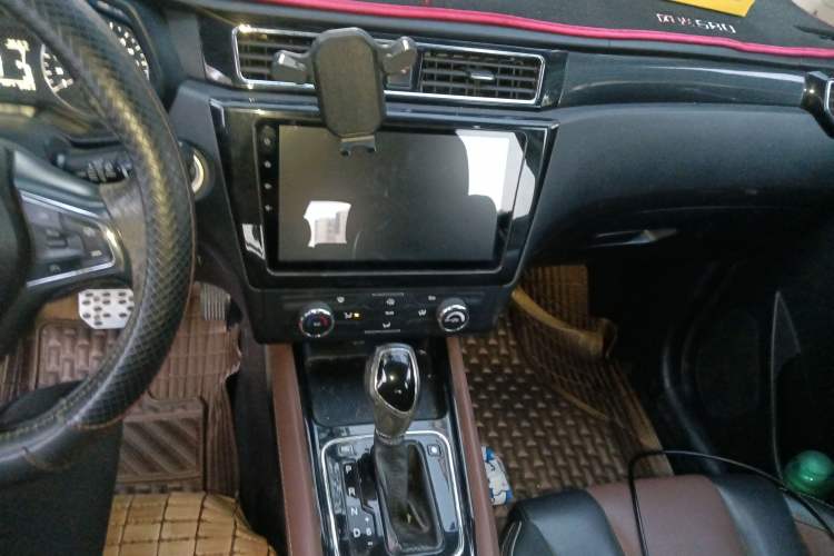 Used Dongfeng Fengon 580 2017 1.5T CVT Luxury Model
