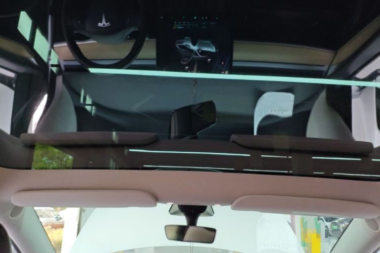 Used Tesla Model Y 2022 Long-Range All-Wheel-Drive Version
