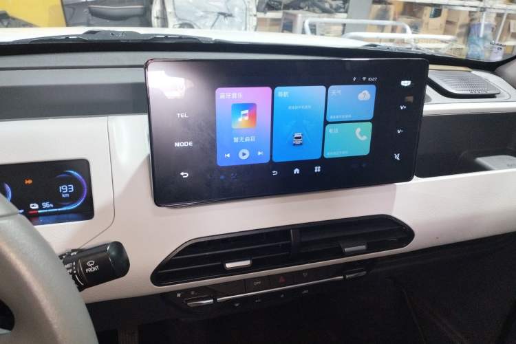 Used Geely Galaxy Panda 2024 Panda Mini 200km Endurance Bear
