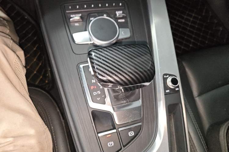 Used Audi A4L 2019 40 TFSI Fashion Version China V
