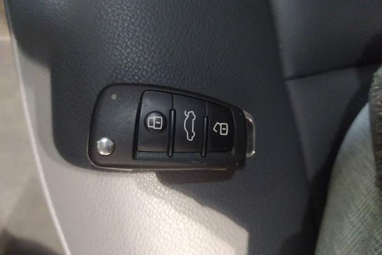 Used Audi Q2L 2024 35TFSI Fashionable and Elegant Version
