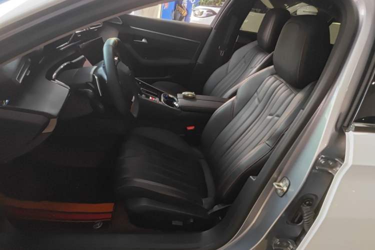 Used Peugeot 508L New Energy 2021 1.6T Plug-in Hybrid Tech Edition Left Front Seat